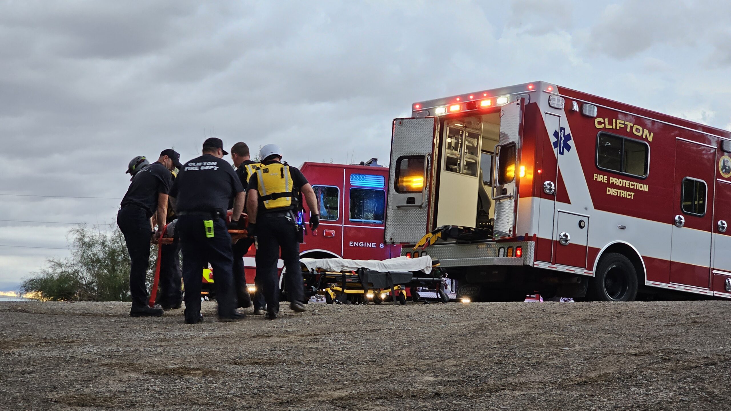 Woman Falls from Cliff into River, 32 Road Bridge Clifton