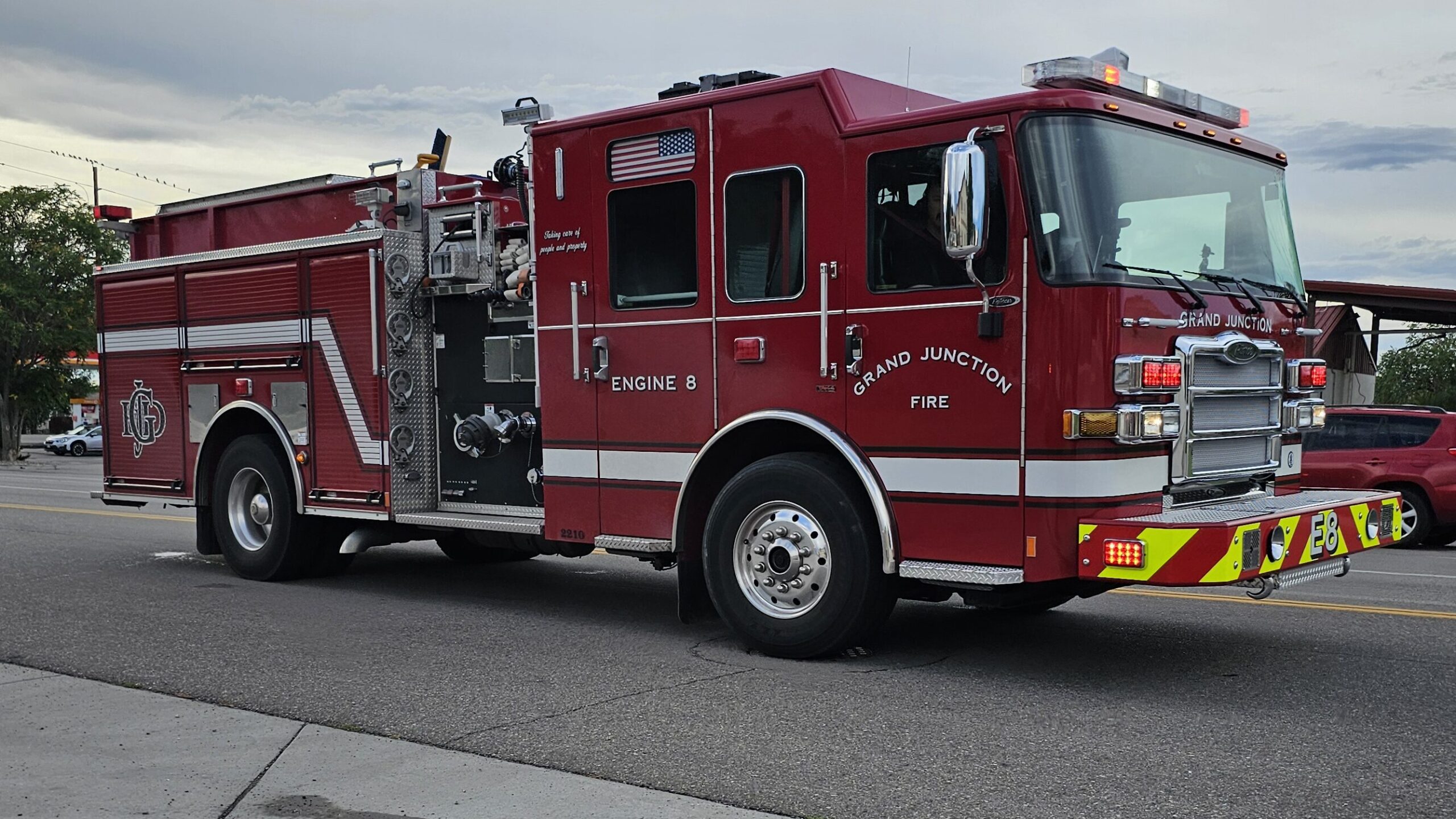 Early Morning Fire Response at Multi-Unit Apartment Building