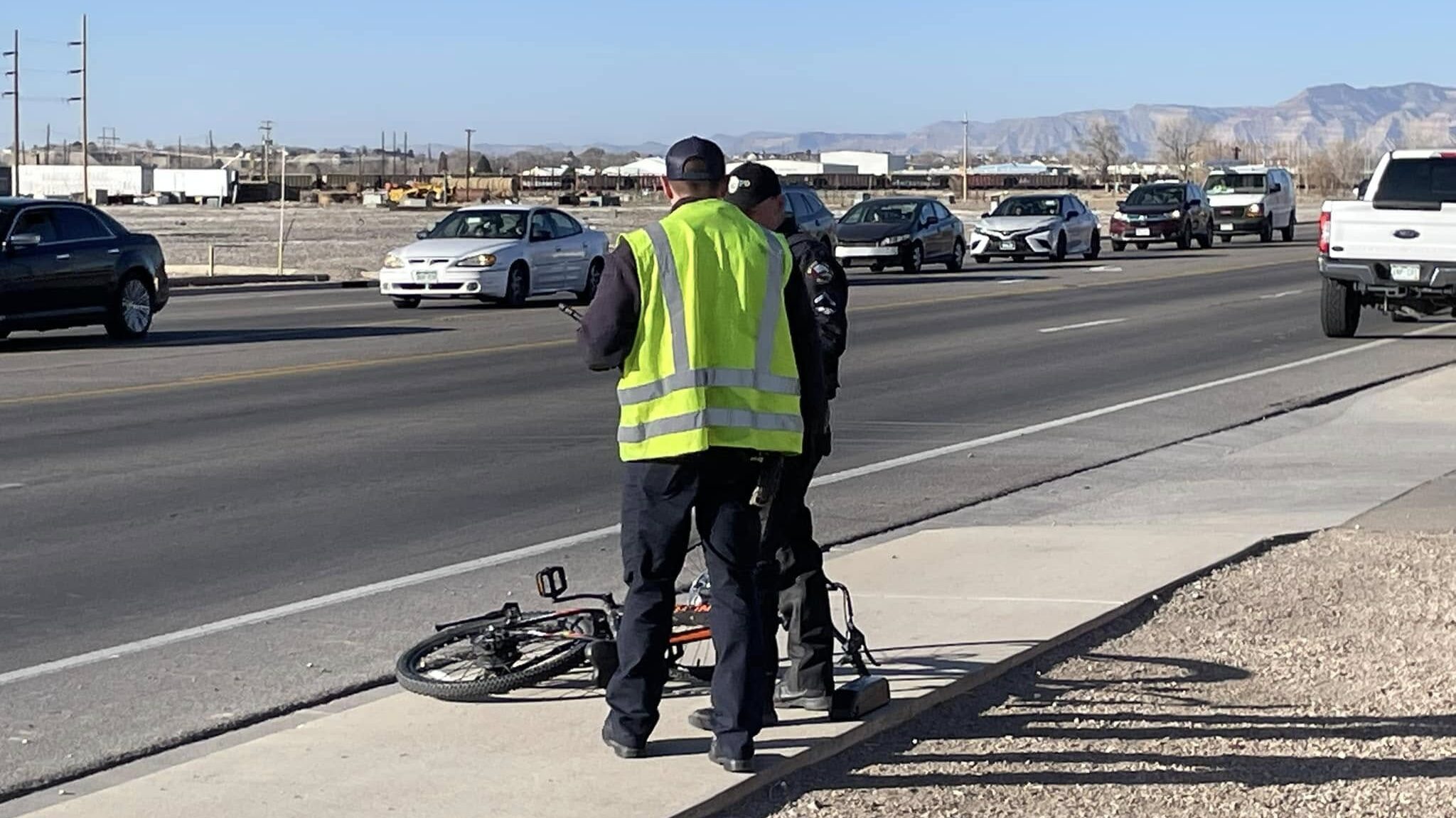 Vehicle vs Bicycle, Area of D Rd & 29 Rd