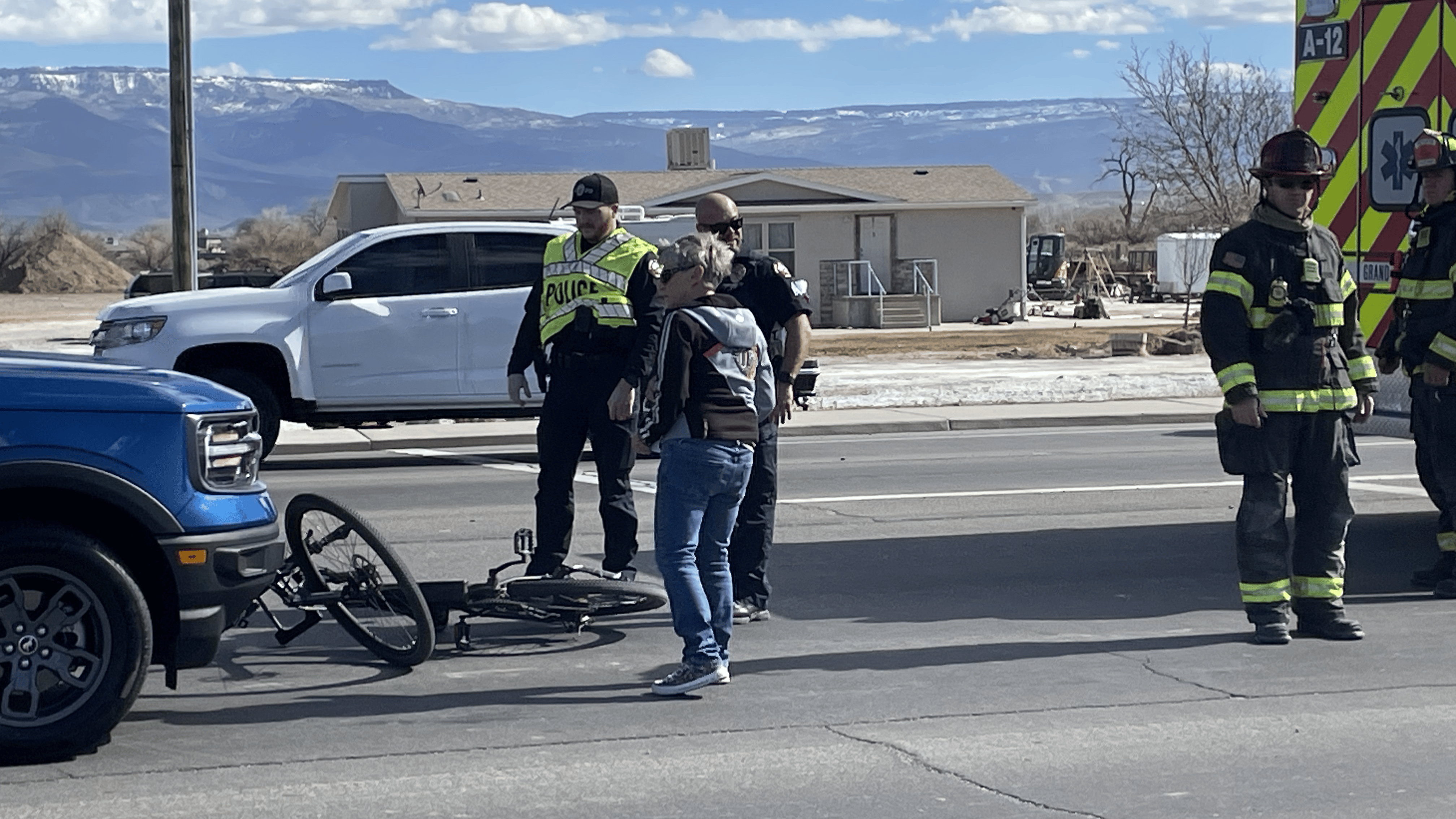 Vehicle vs Bicycle, D 1/2 Rd & 29 Rd